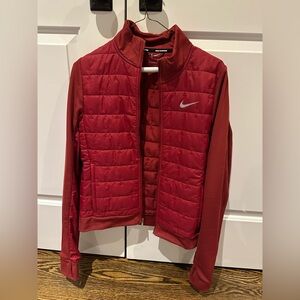 Women’s Nike Therma-Fit Jacket Red Size Small